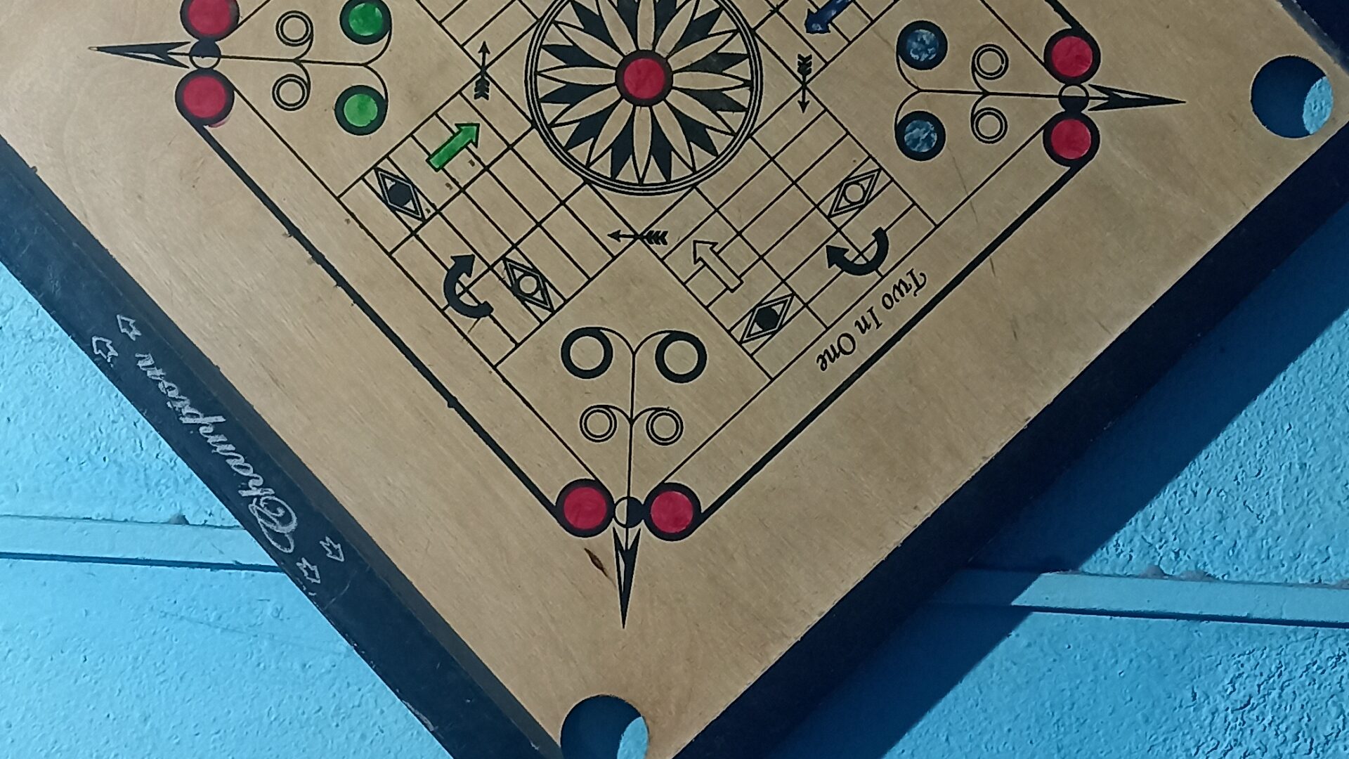 carrom board