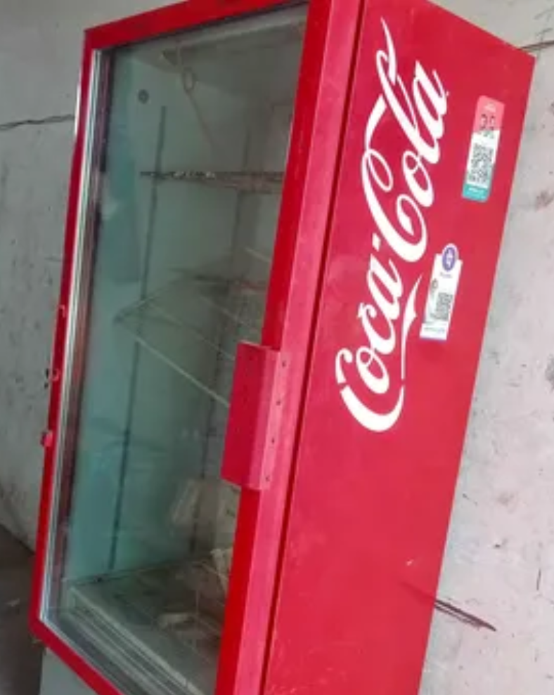 Display freezer