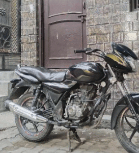 bajaj discover (2012)