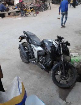 tvs apache rtr 160 4v (2023)