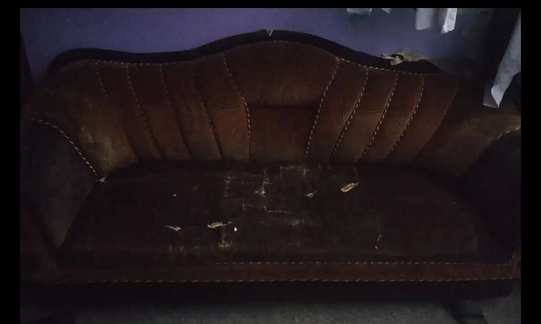 Sofa set