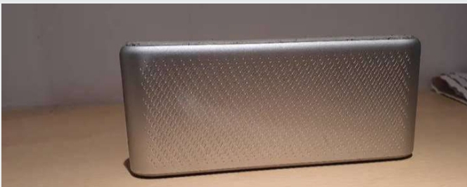 Harman karbon speaker 8w Bluetooth