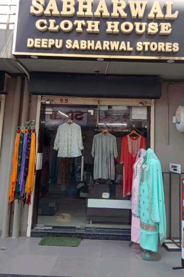 Ladies all type clothes