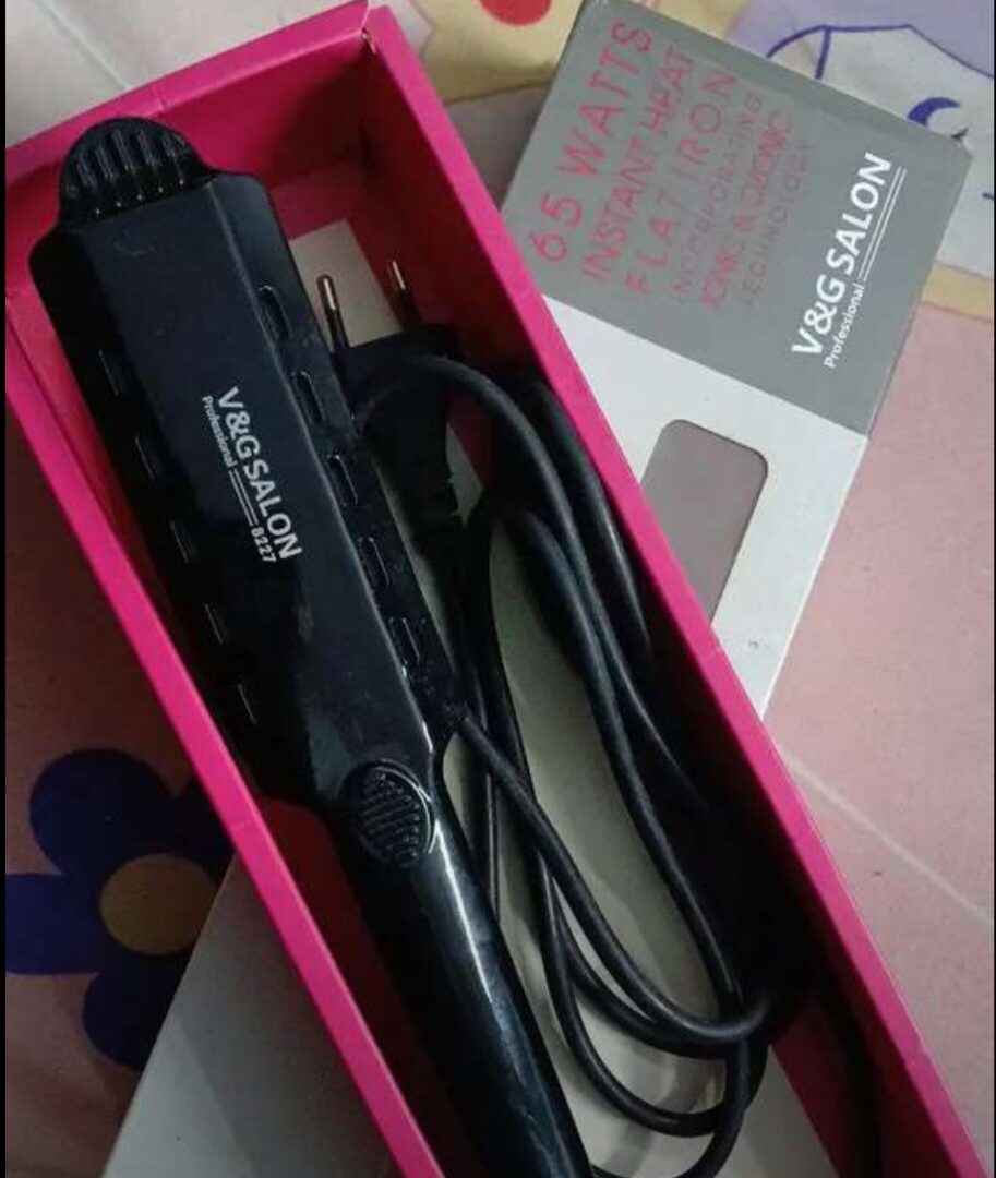 Hair straightener
