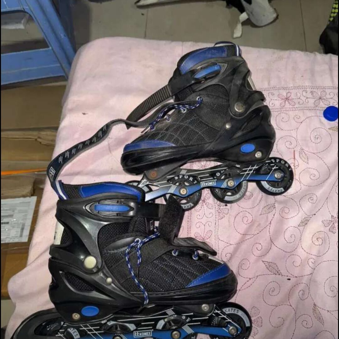 Skates