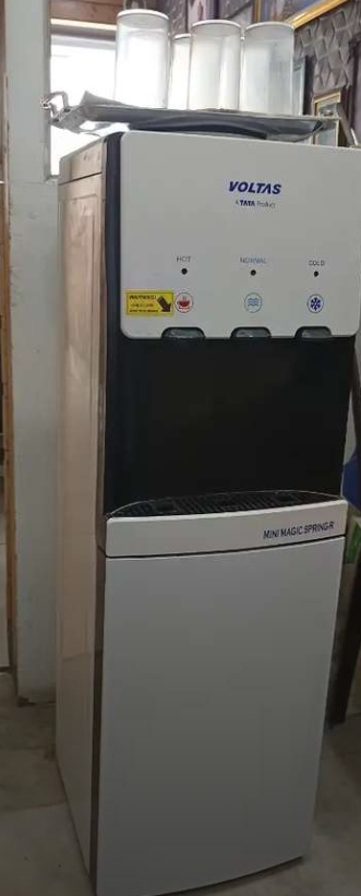 Water Dispenser
