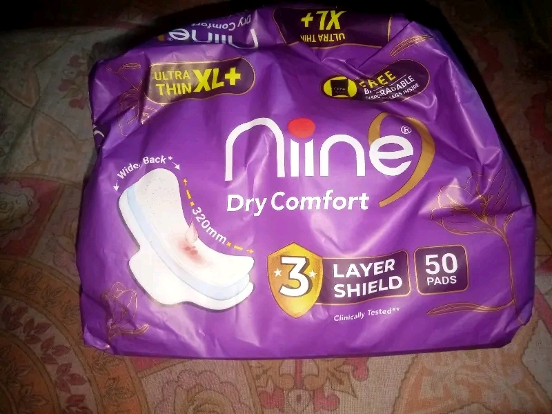 Snatary pad