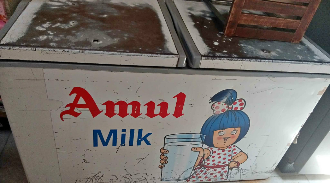 Amul deep freezer