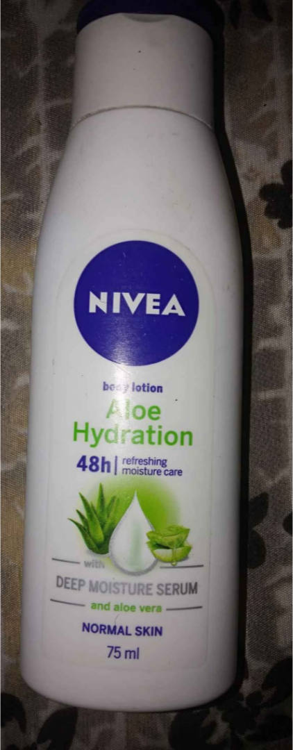 Nivea deep moisture serum