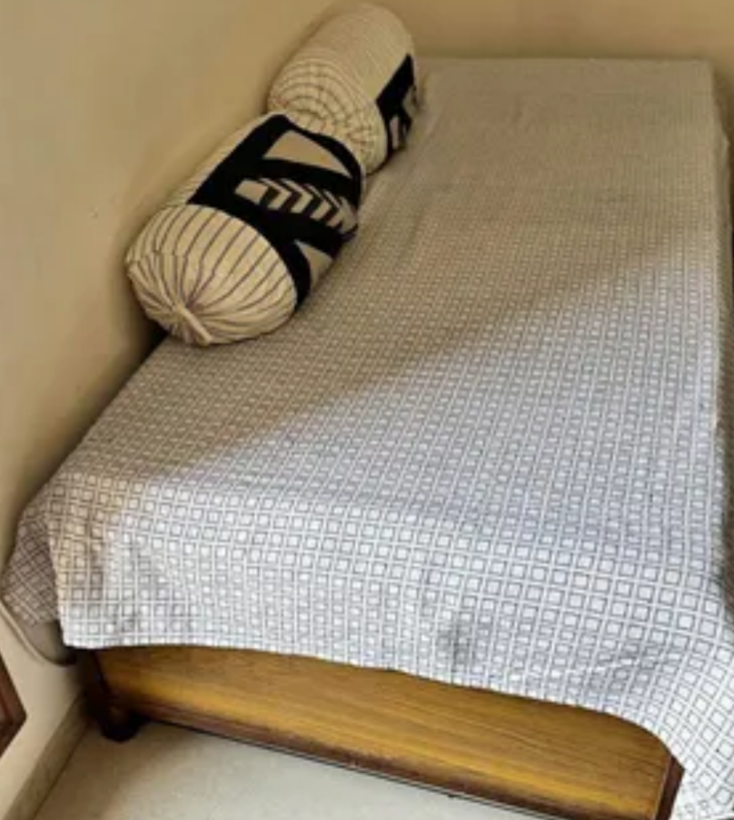 Single bed diwan