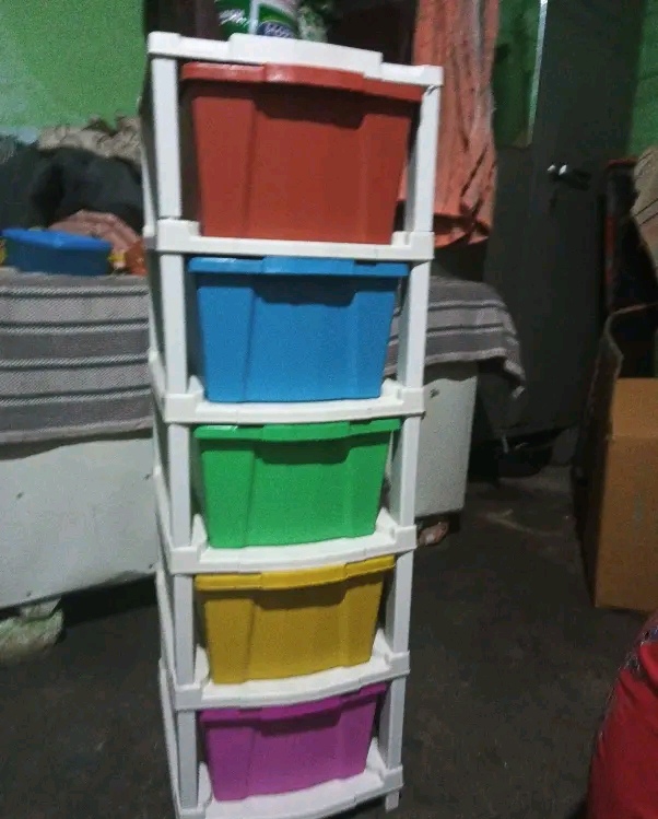 Storage box