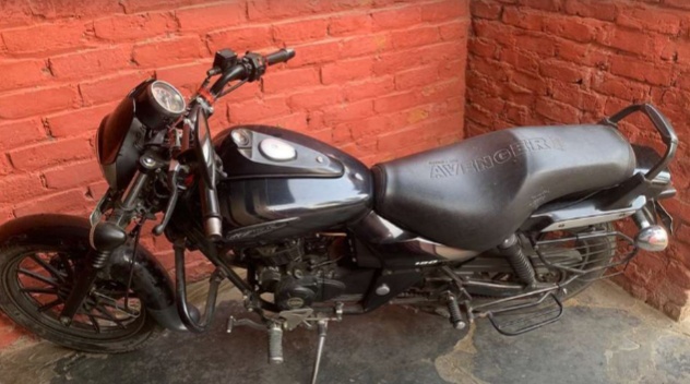 Bajaj Avenger