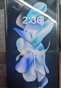 Samsung galaxy flip 4