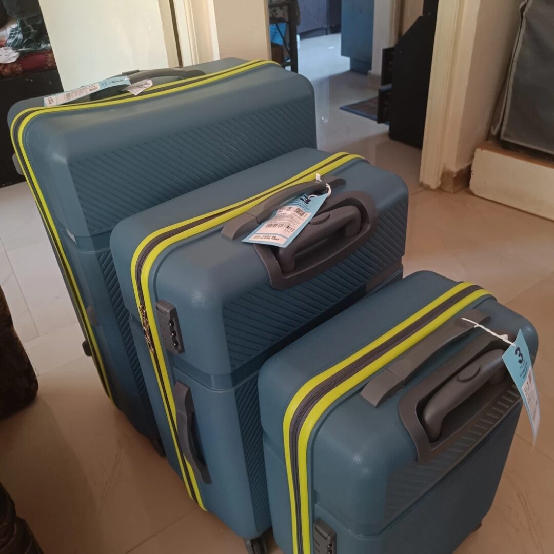 Set of 3 luggage conbo 4wheels
