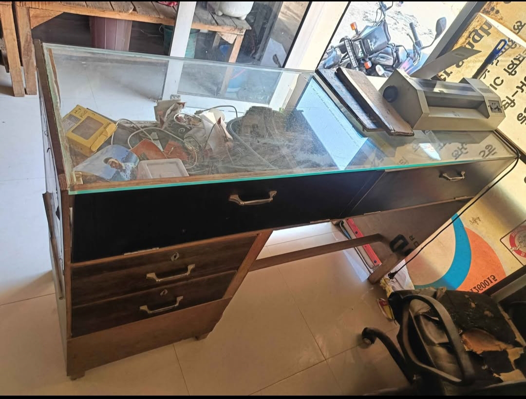 Mobile shop counter