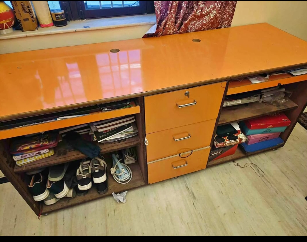 Plywood counter