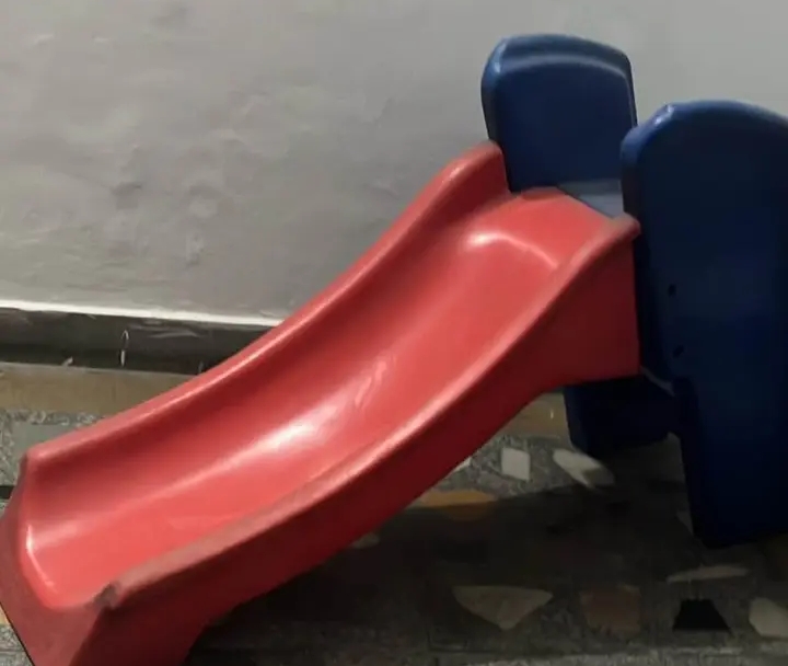 Kids slide