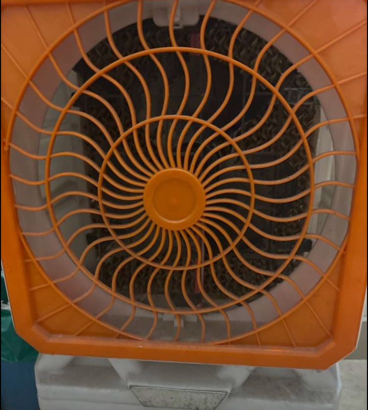 Mini cooler