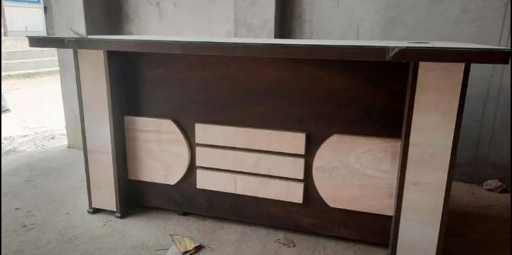 Office table