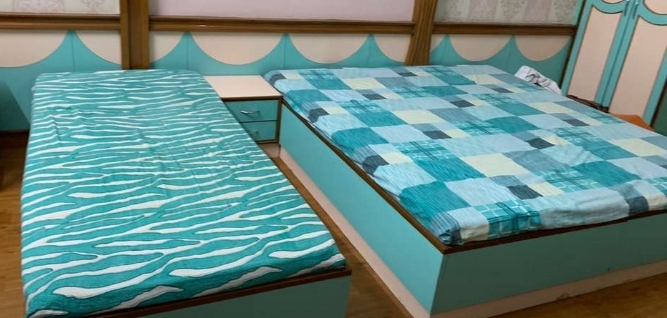 Double bed & single bed