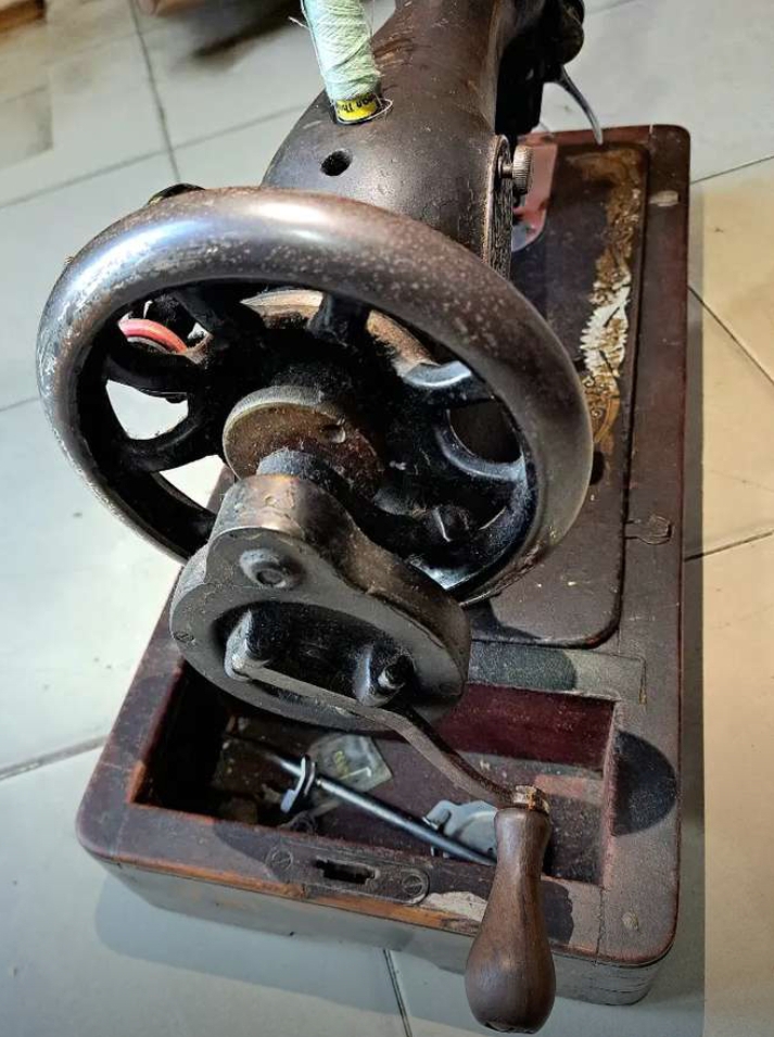 Swing machine