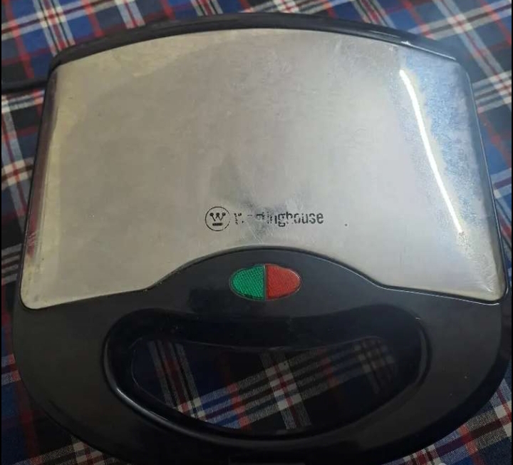 Toast maker