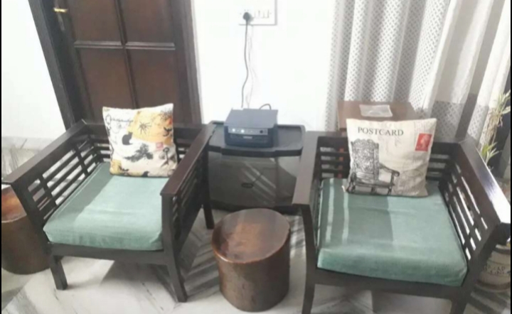 Wooden sofa set 5 seater