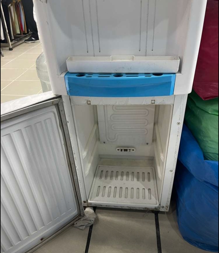 Water Dispanser