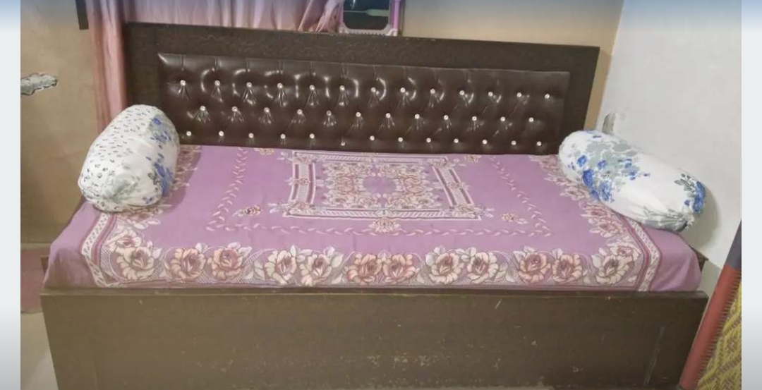 Diwan cum bed