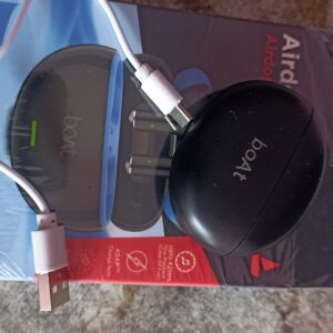 Wireless earbuds