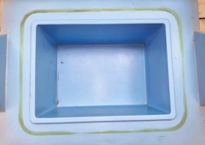Ice box
