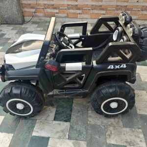 Toy car