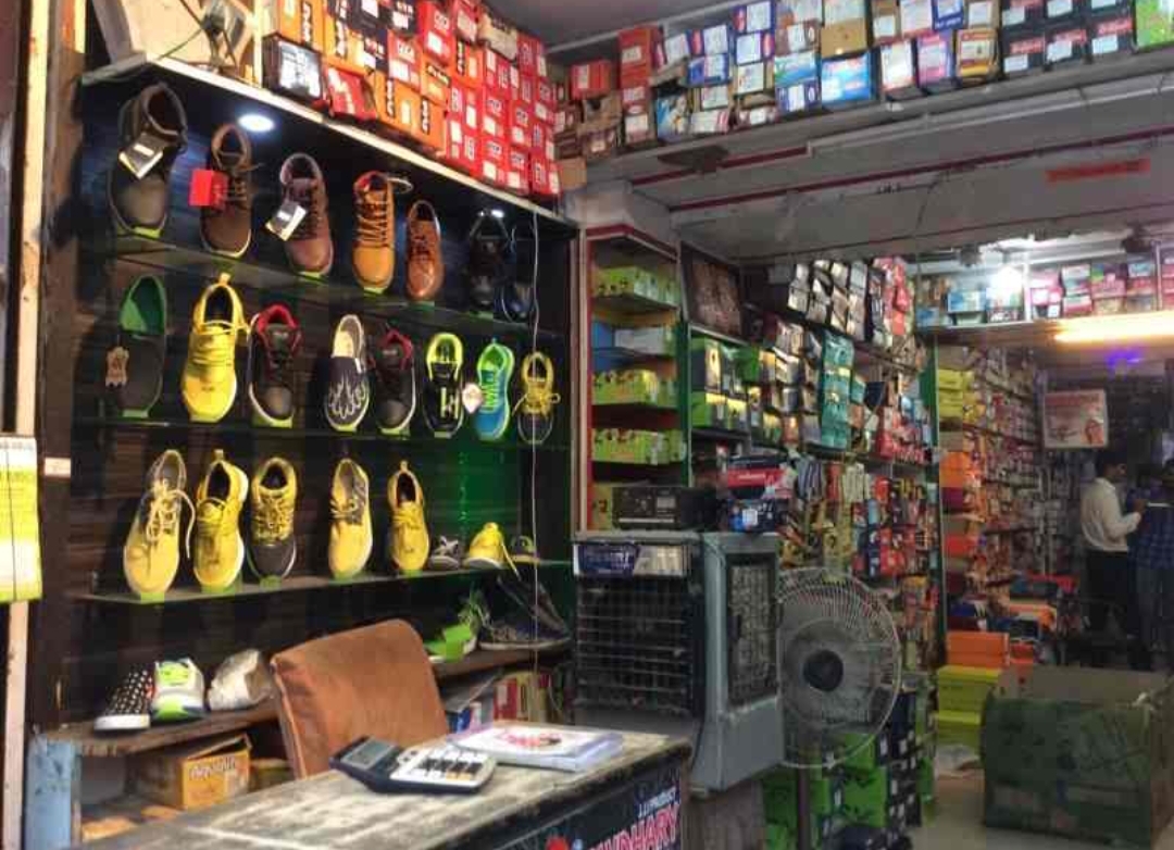 Fashion asseries store
