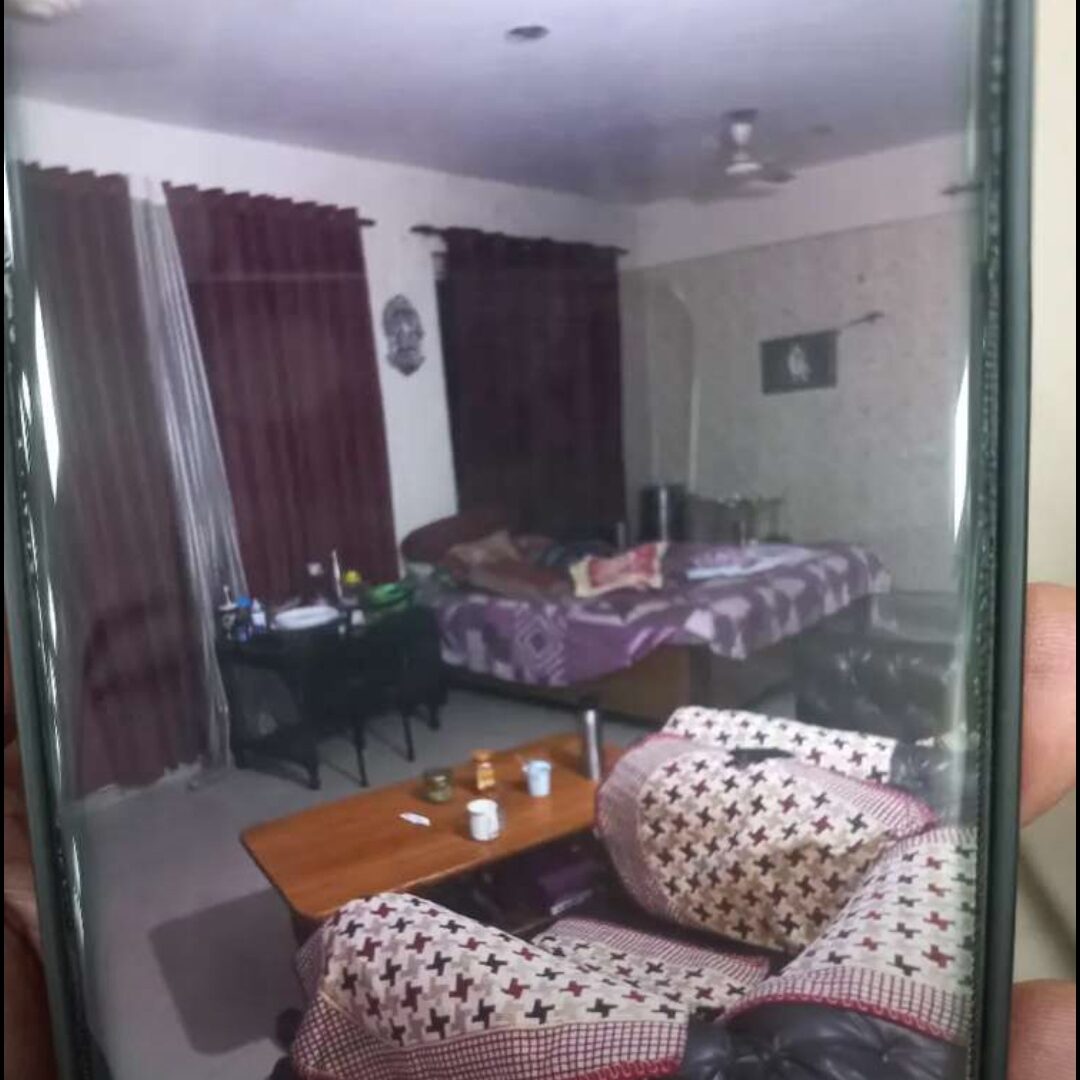 1 room for rent