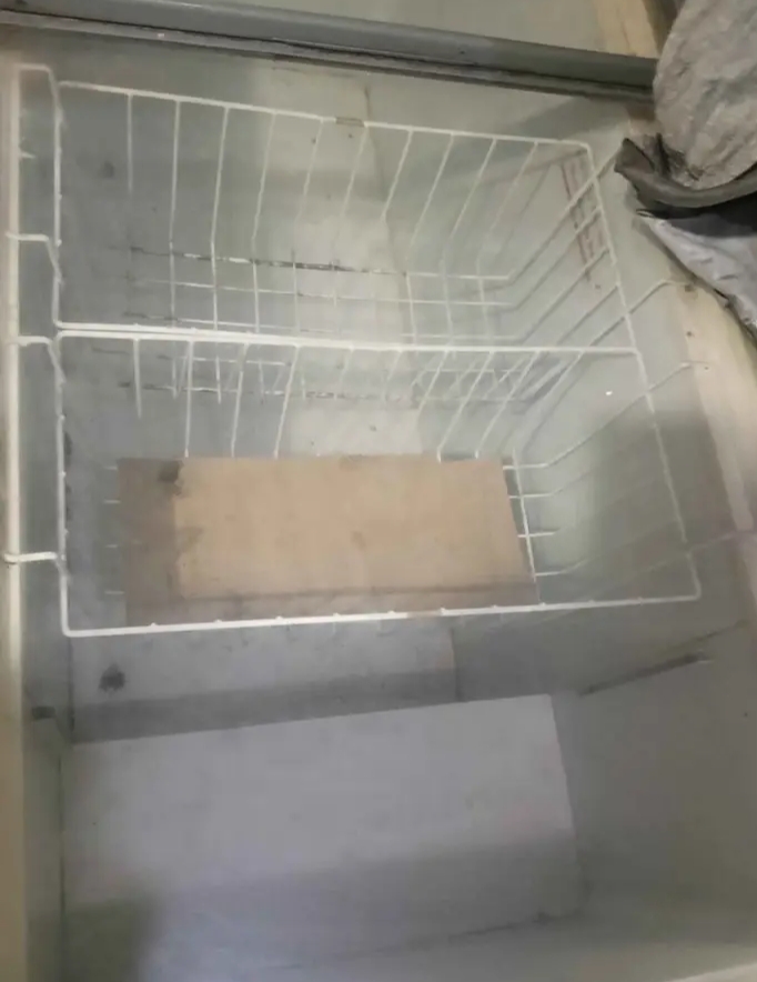 Deep freezer