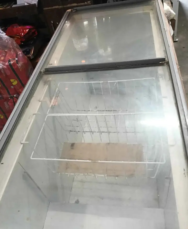 Deep freezer