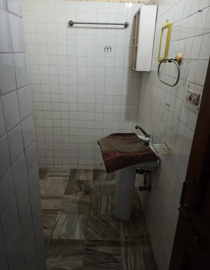 Single room rent