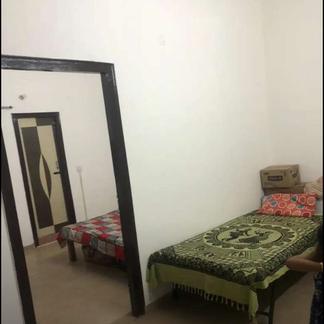 2 room set for rent