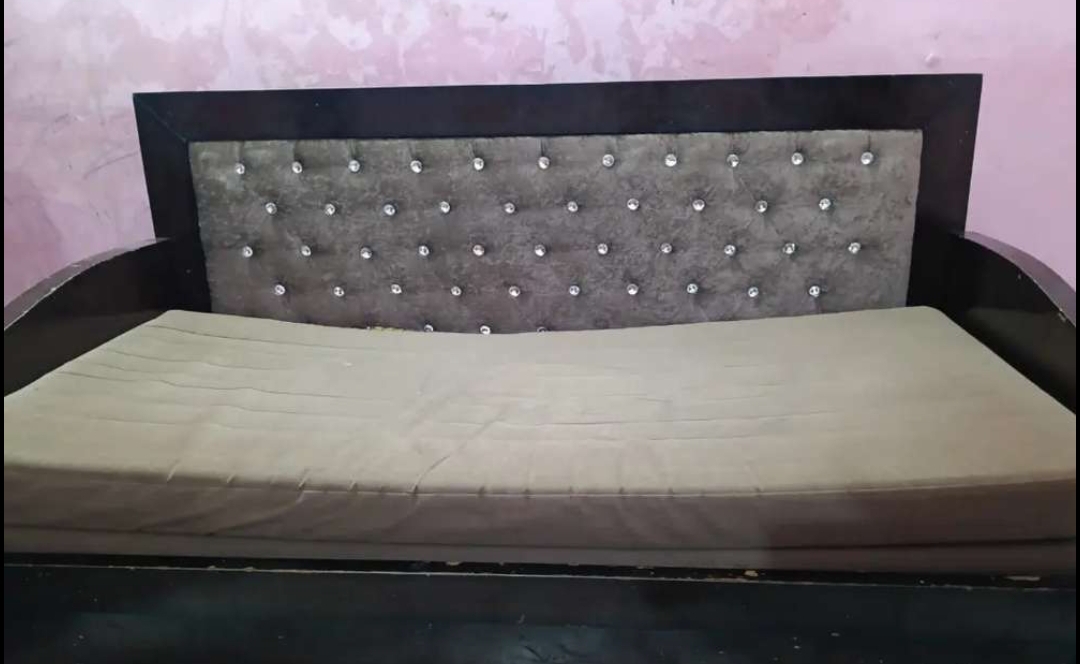 Setti cum bed