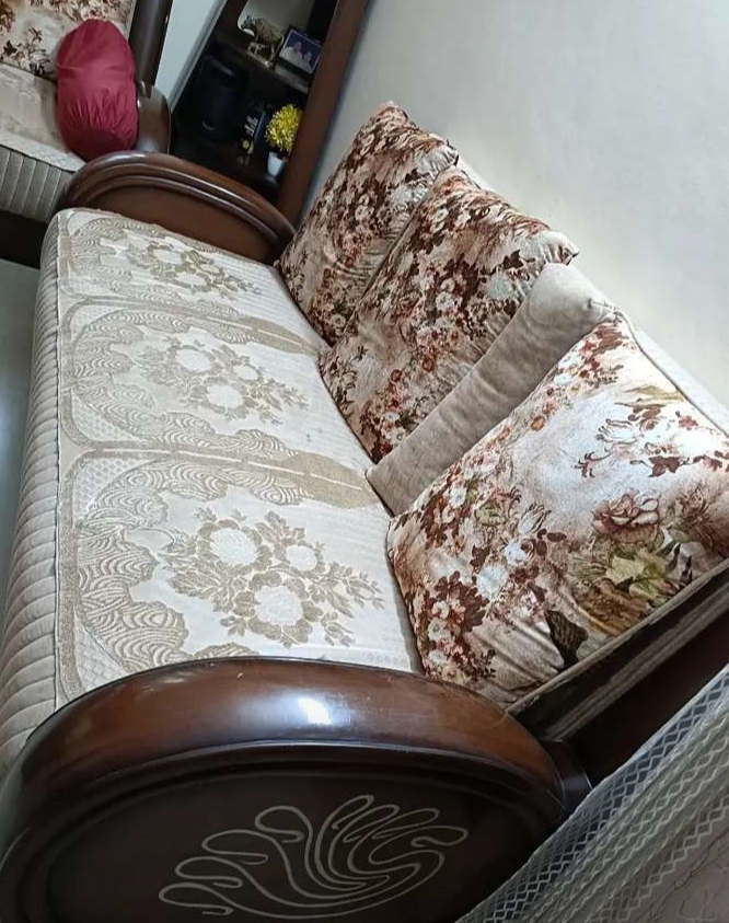 Sofa set