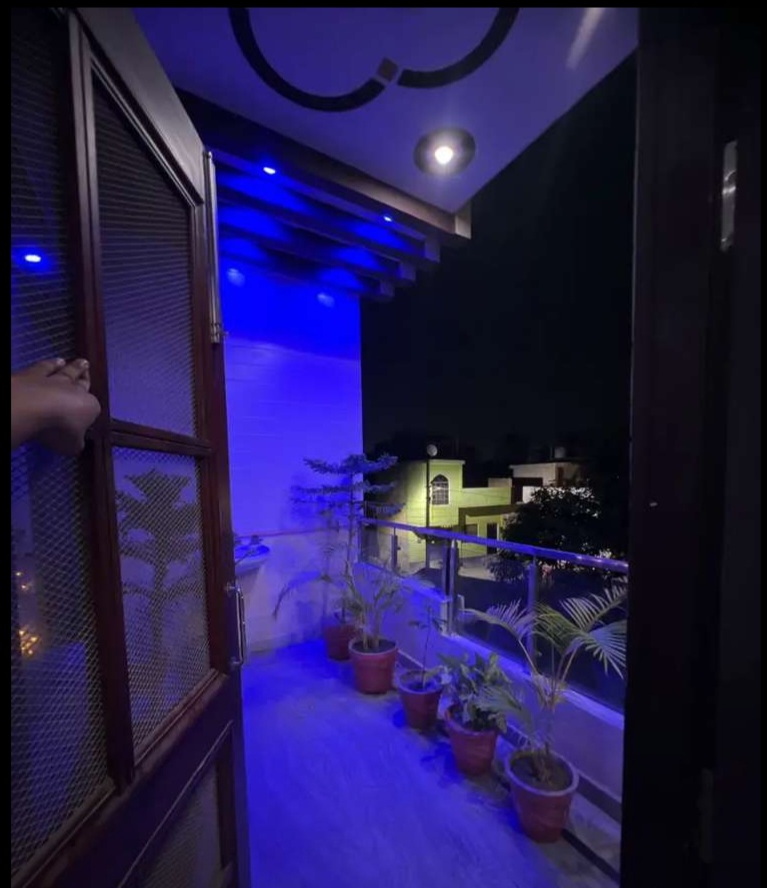 Room on rent