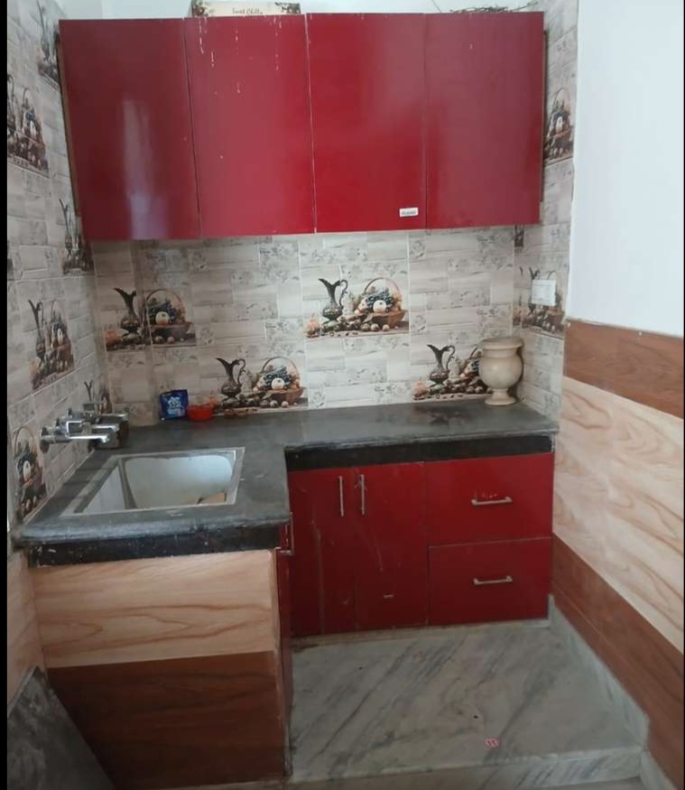 Room on rent