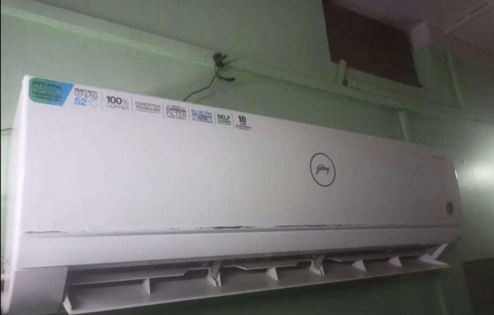 AC