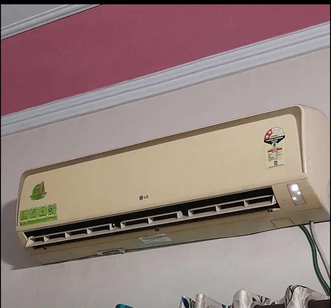 Slpit AC