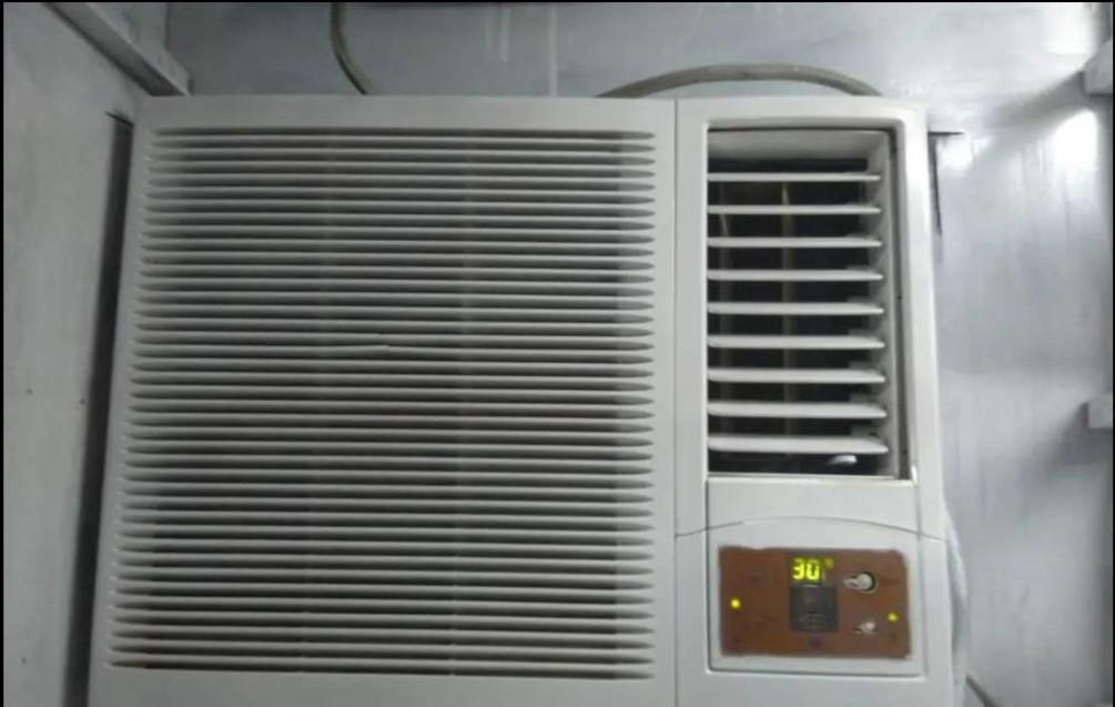 Window AC