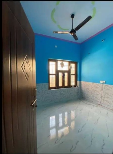 Room on rent