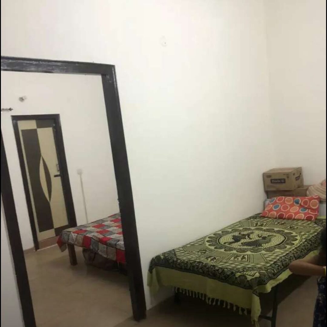 Room on rent