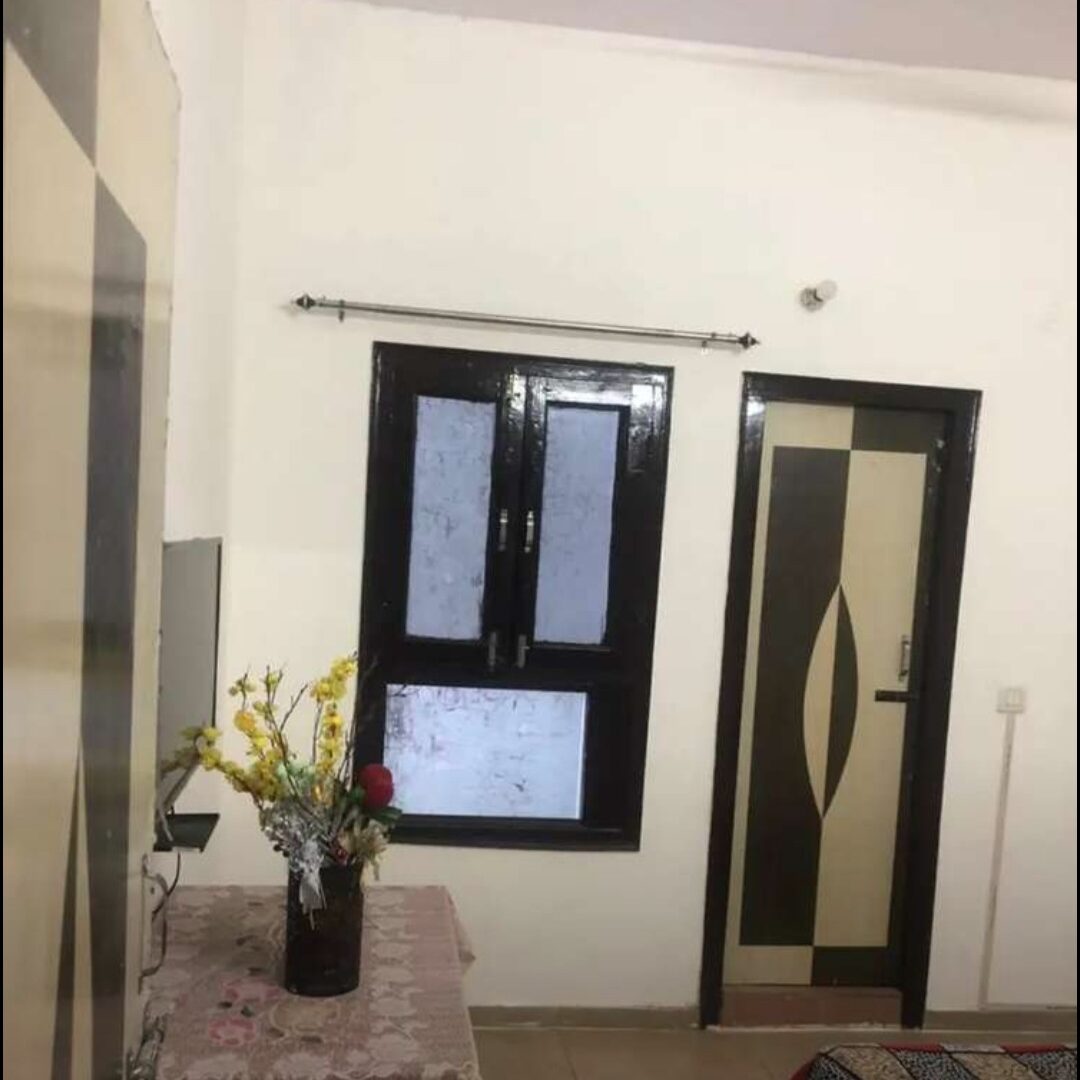 Room on rent