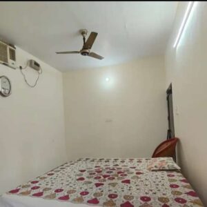 Room on rent