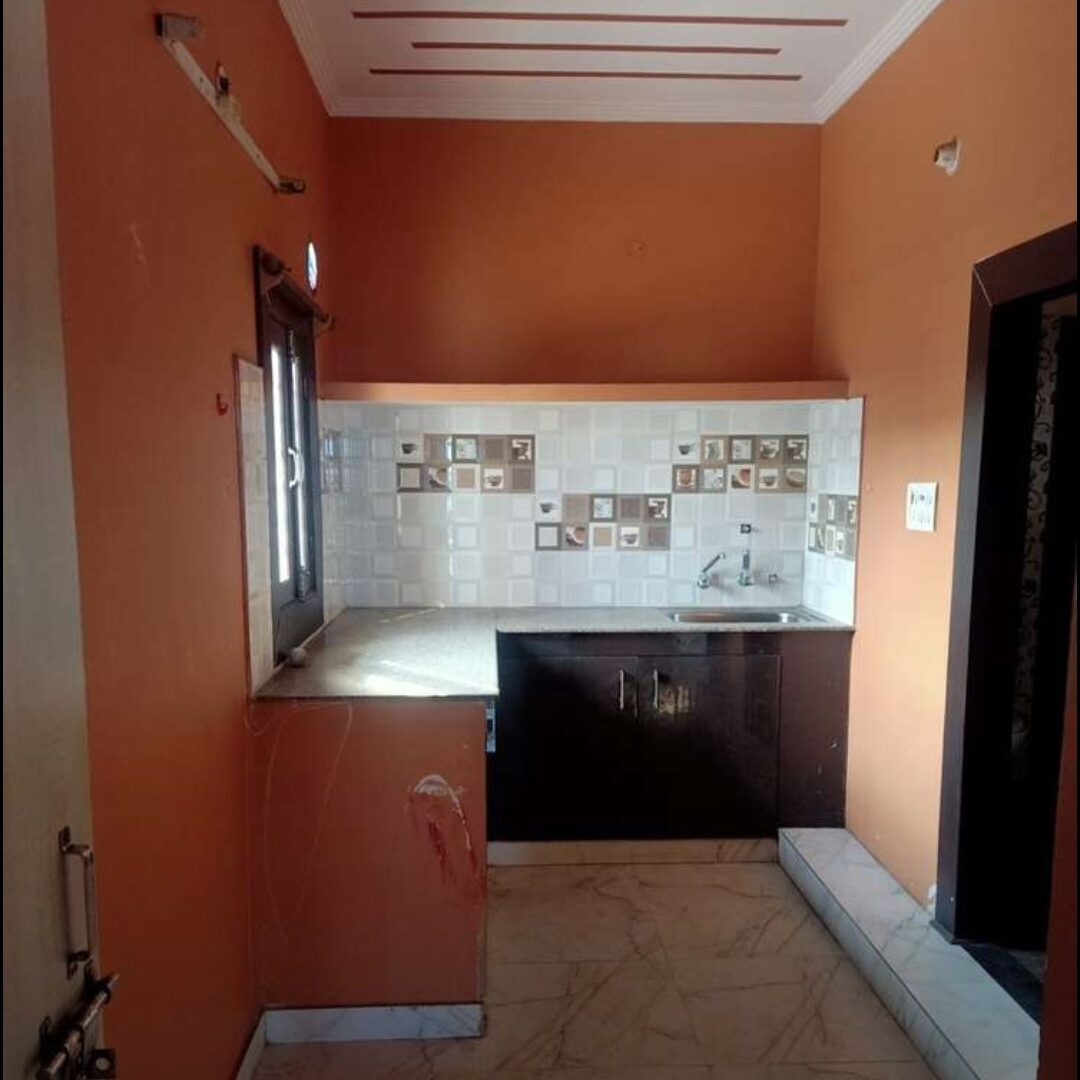 Room on rent